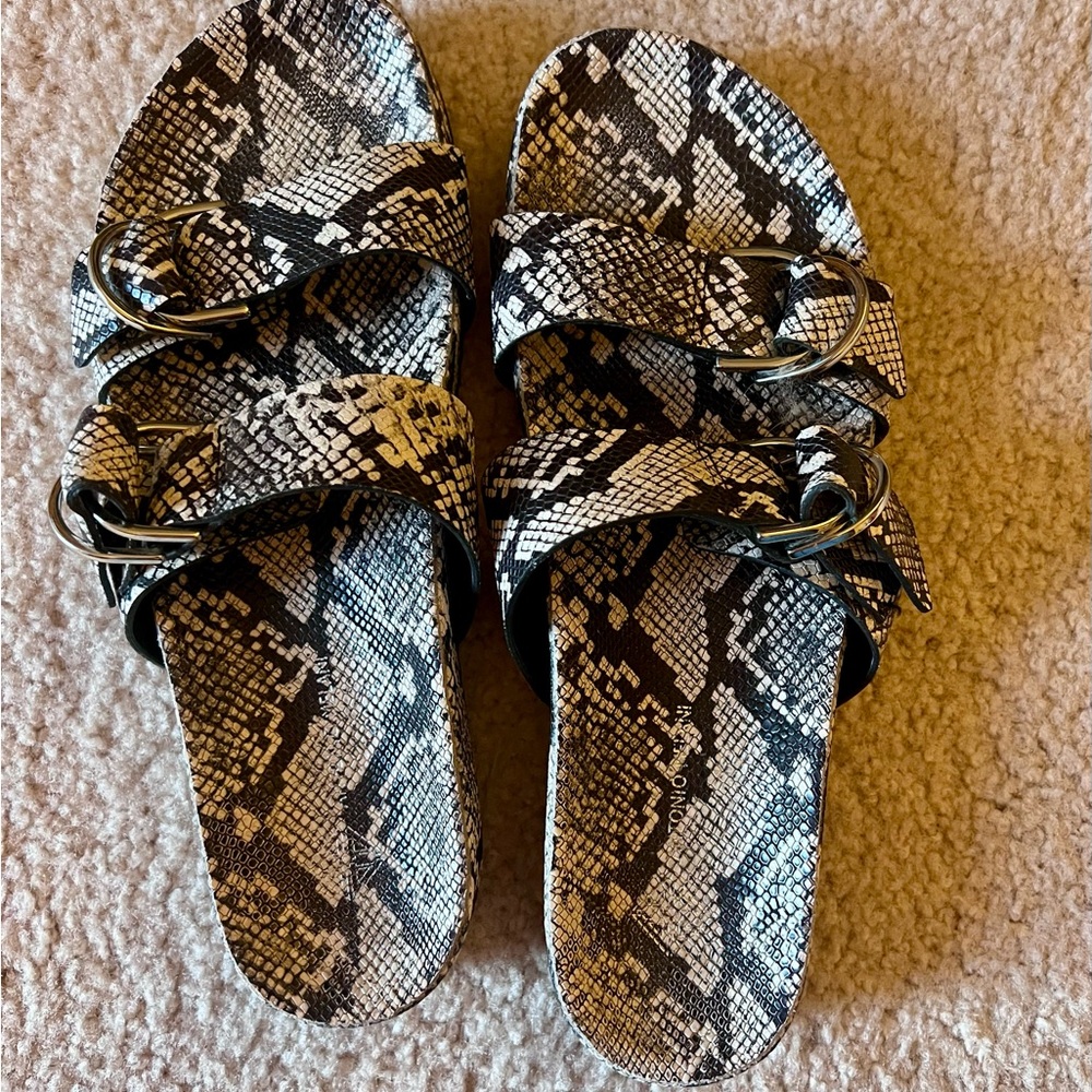 ANTONIO MELANI Black and White Snakeskin Slide Sandals
